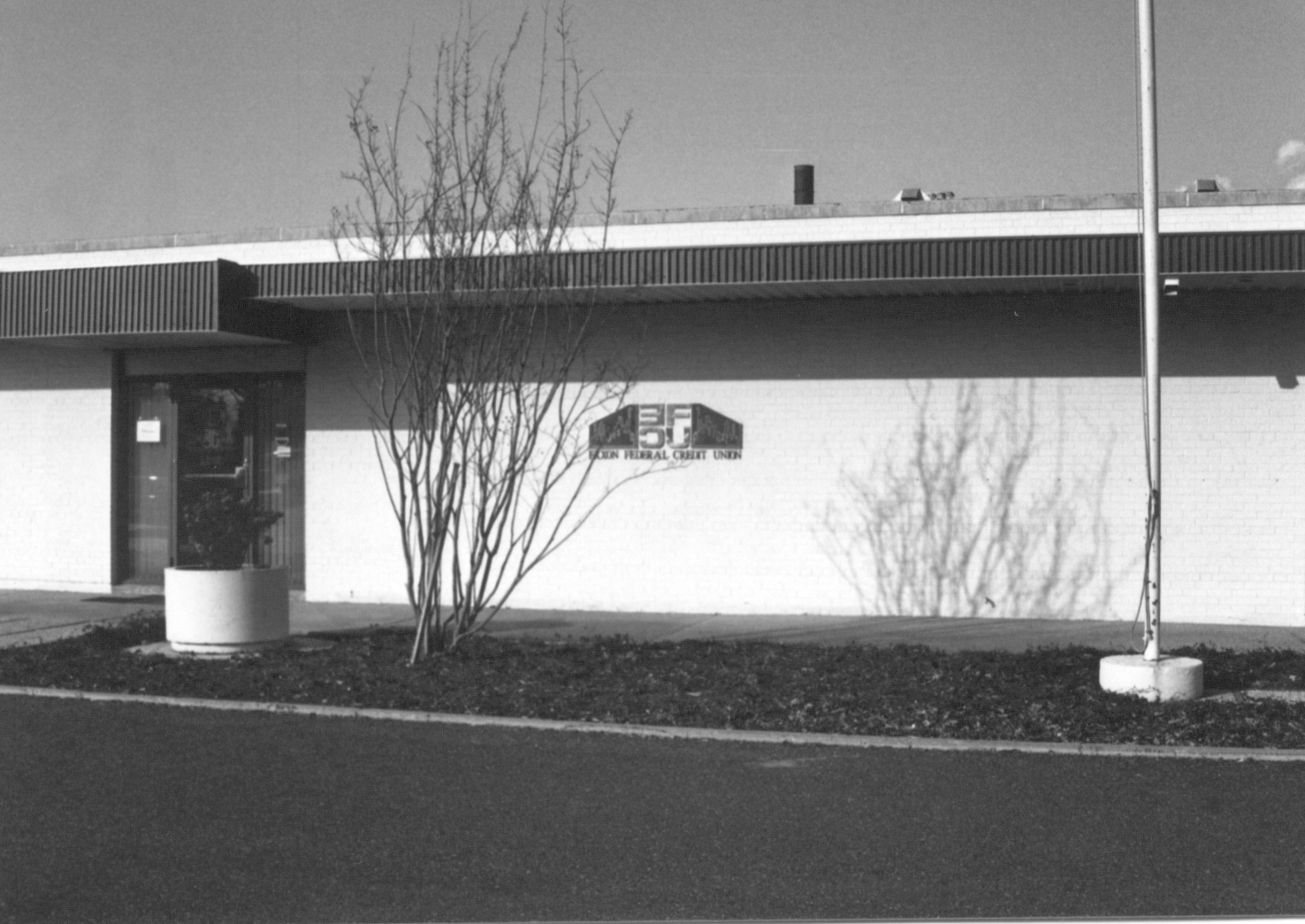 Credit union name change to Exxon Federal Credit Union in 1984